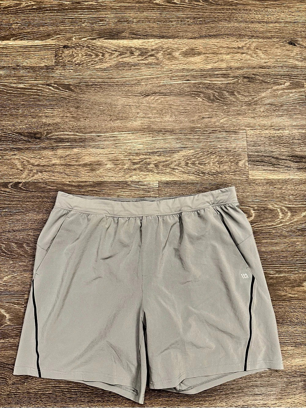 VRST Men’s XXL Accelerate 7” Lined Running Shorts Gray Zip Pocket